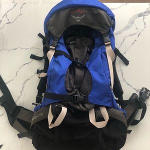 Osprey 75 liter Crescent Backpacking pack w/ detach hipbag brain & daypack